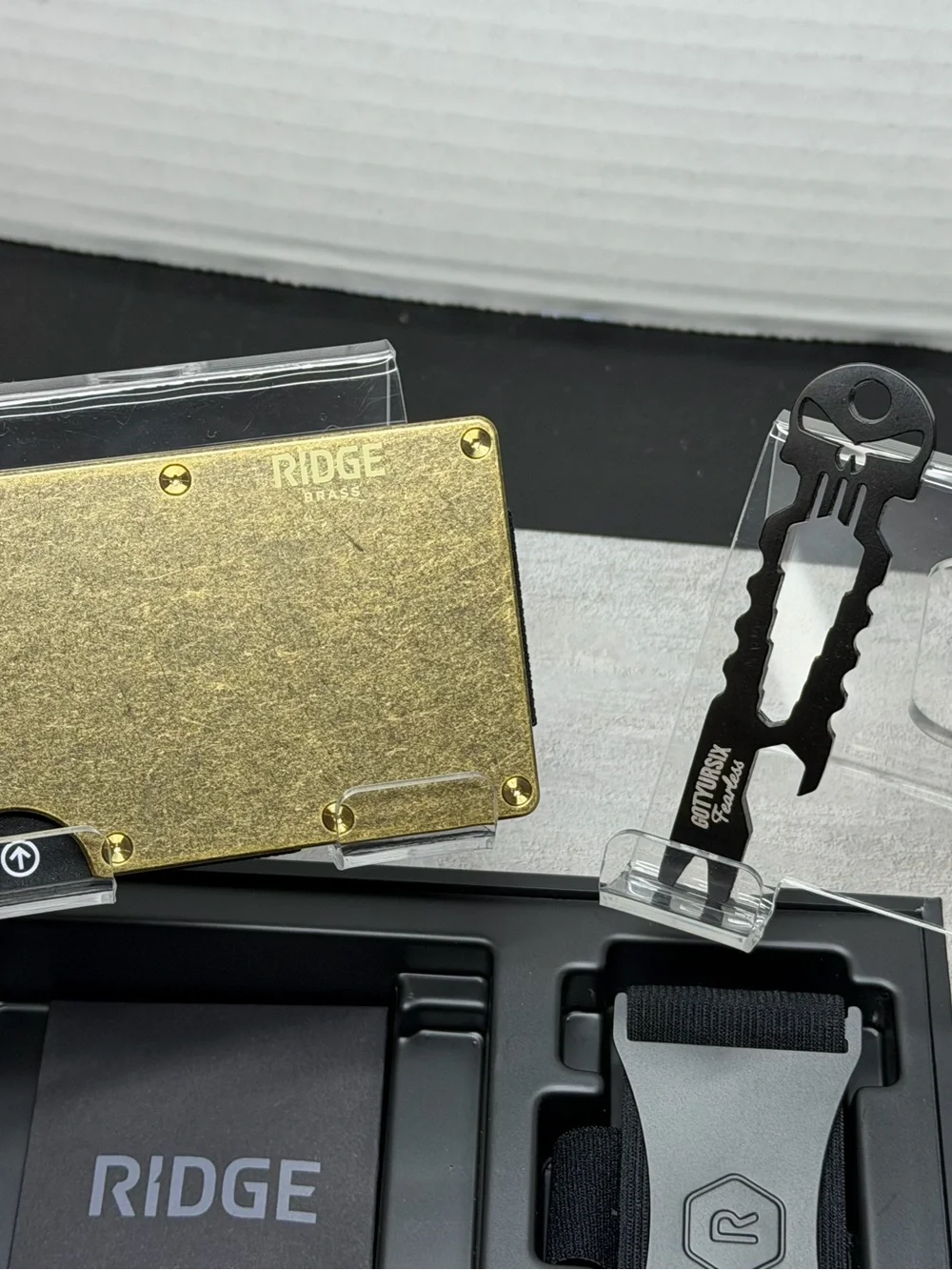 RIDGE WALLET | BRASS w/GOLD PVD SCREWS + BLACK G6 FEARLESS KEYCHAIN MULTI-TOOL